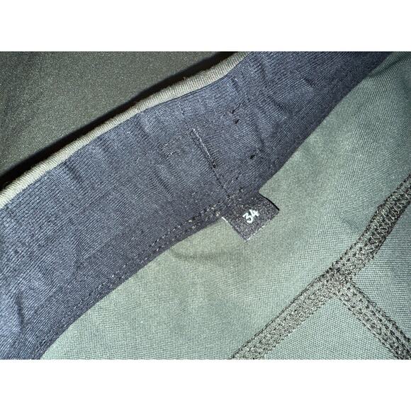 Public Rec Flex Short in Olive Green Size 34 - Picture 6 of 7